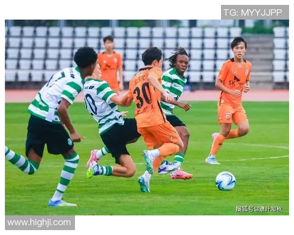 足球场上的30号球星：挥洒激情与荣耀，带领球队书写新篇章